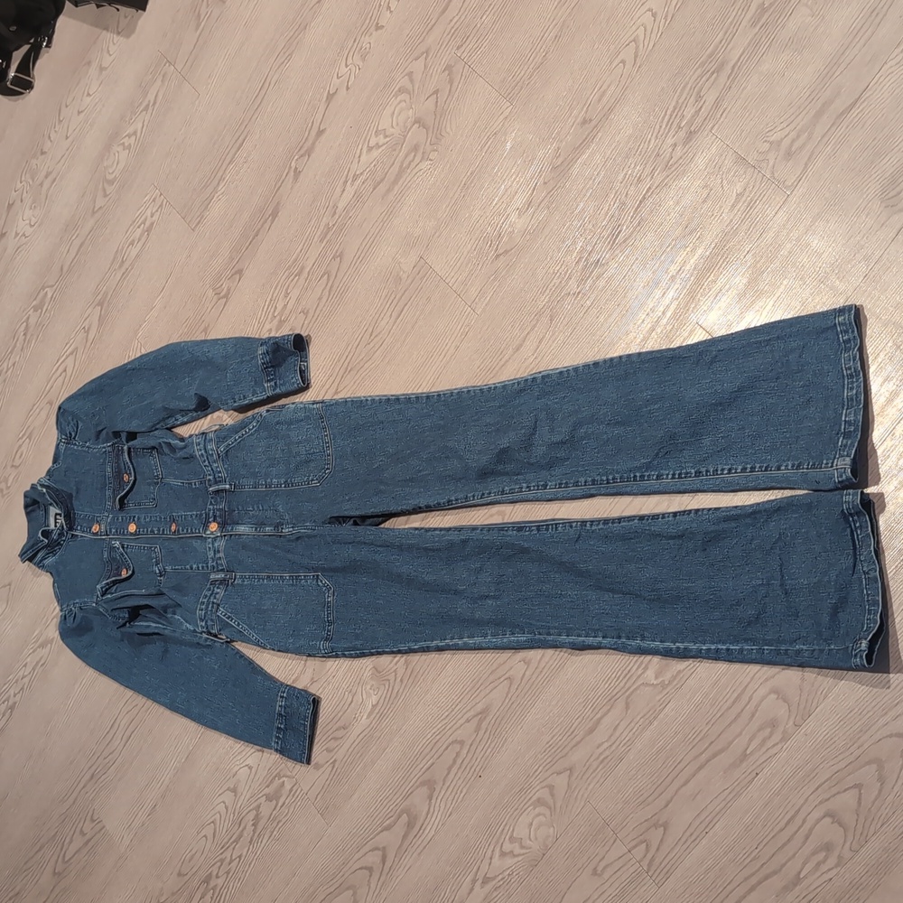 Great Condition Vintage GAP denim Overalls Size 4 TALL